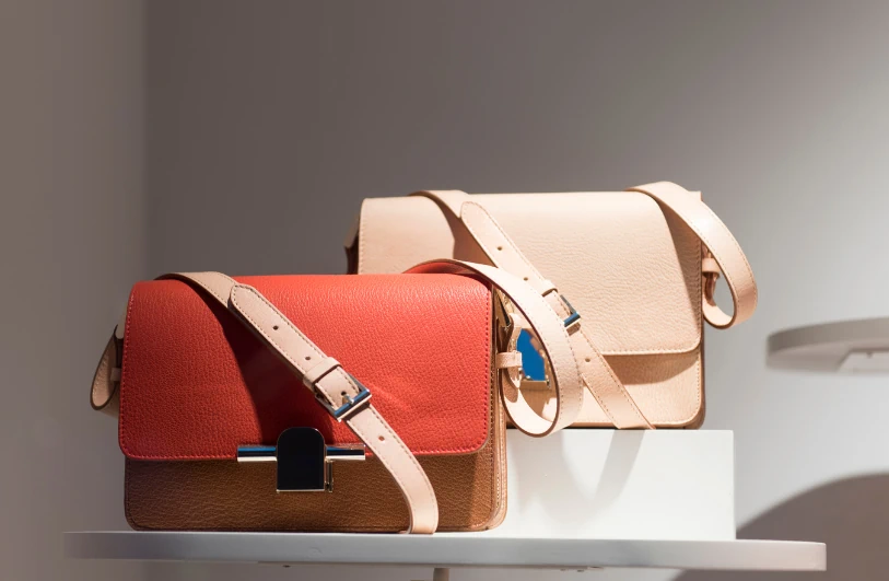 Choose the Right Size Bag for Your Lifestyle